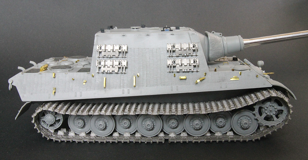[製作] 5 ドイツ 重駆逐 戦車 ヤークトティーガー ポルシェ タイプ w/ ツィンメリット コーティング - ドラゴン 6493