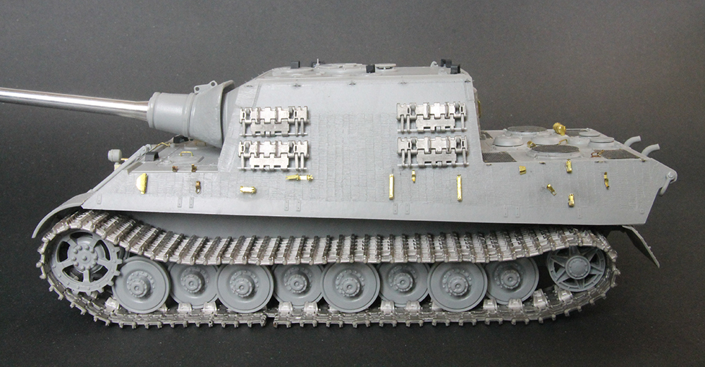 [製作] 5 ドイツ 重駆逐 戦車 ヤークトティーガー ポルシェ タイプ w/ ツィンメリット コーティング - ドラゴン 6493