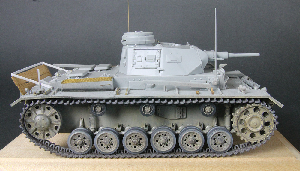 [製作] 3 ドイツ III号 指揮 戦車 H型 ドイツアフリカ軍団 – ドラゴン 6901