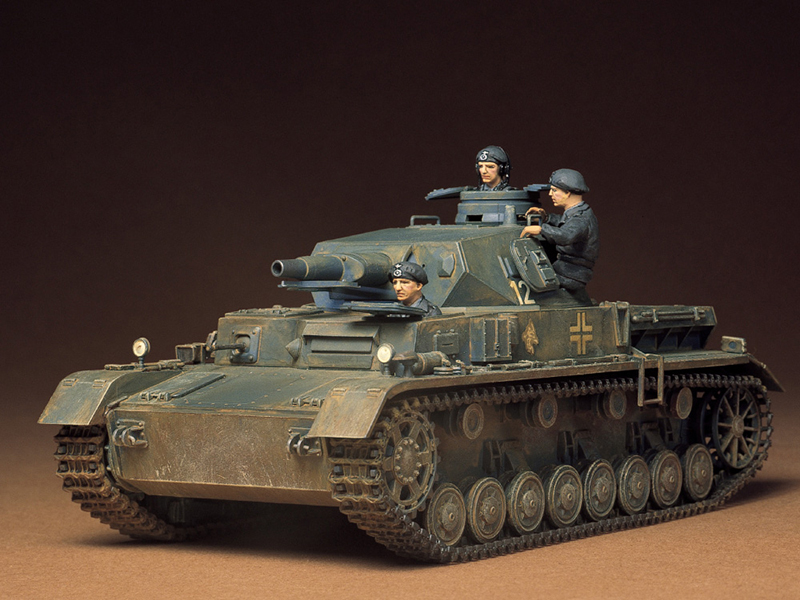 ドイツ IV号戦車 D型 3 in 1 – タミヤ 35096